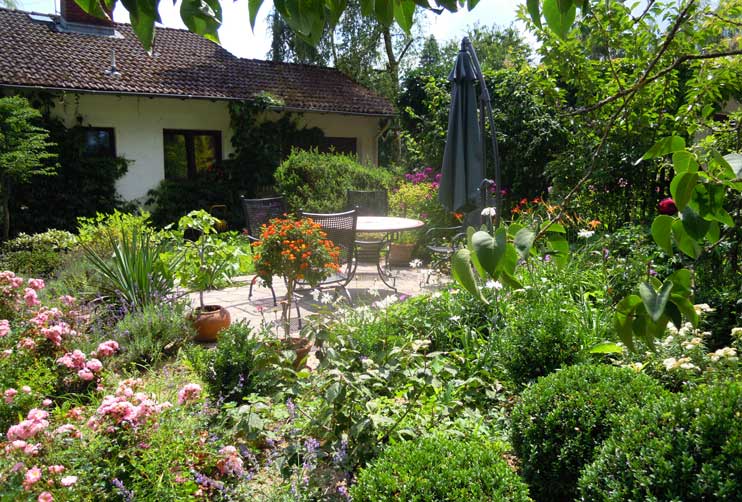 Petra Hirsch - Gartenplanung - Ländlicher Garten