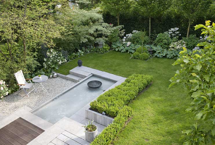 Petra Hirsch - Gartenplanung - Kleiner Garten in Weiß