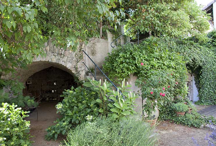 Petra Hirsch - Gartenplanung - Hofgarten im Rheingau