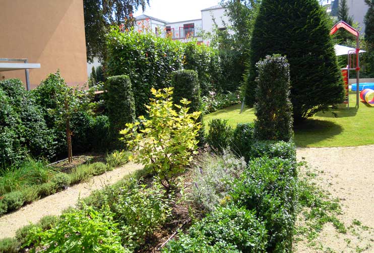 Petra Hirsch - Gartenplanung - Historischer Stadtgarten